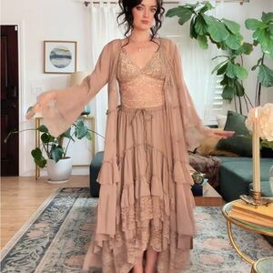 Trees of Life Rose Duster and Skirt ISO